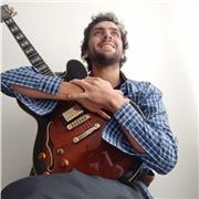 Estudiante de último año de Formación Musical, dicta clases de Musica para todas las edades